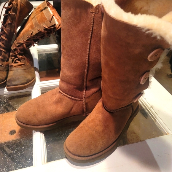 Ugg tall ladies boots! Size 8 - Picture 5 of 5